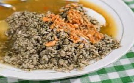 Lontong Kupang Artomoro: Kuliner Khas Surabaya yang Wajib Dicoba