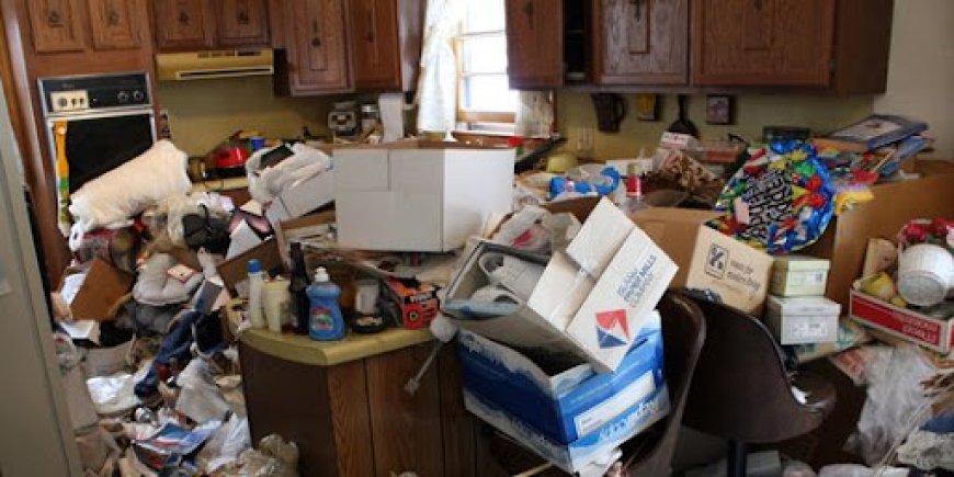 Suka Tumpuk Barang, Kenali Tanda-Tanda Hoarding Disorder Berikut