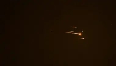 Iran Hujani Israel dengan Rudal Balistik, Kerusakan Meluas di Sejumlah Kota