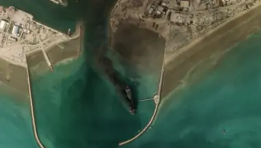 Iran Longgarkan Blokade, Kapal Irak Bebas Melintas di Selat Hormuz