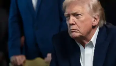 Iran Balas Gertakan 48 Jam Donald Trump: "Pintu Neraka Akan Terbuka Untukmu"