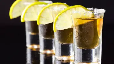 Awas, 'Heavy Drinking' Sekali Sebulan Bisa Picu Kerusakan Hati Serius